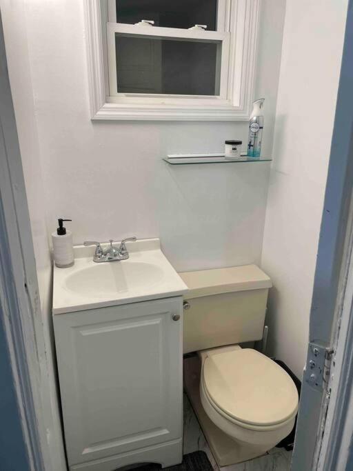 Entire 3bdr W/parking, Backyard, Firepit, Bbq * Nova York