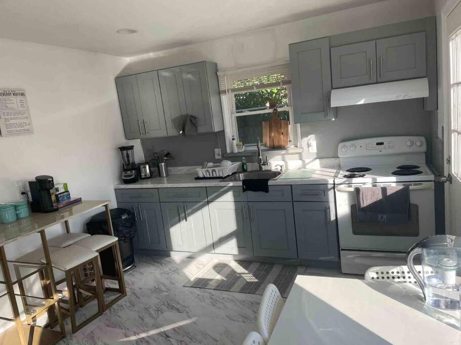 Pousada Entire 3bdr W/parking, Backyard, Firepit, Bbq Nova York