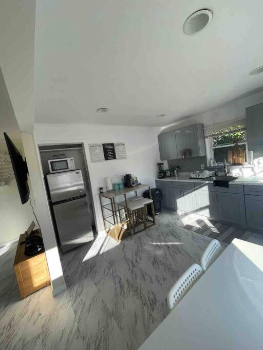 Entire 3bdr W/parking, Backyard, Firepit, Bbq * Nova York
