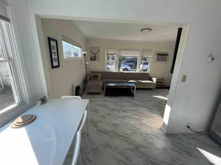 Pousada Entire 3bdr W/parking, Backyard, Firepit, Bbq Nova York